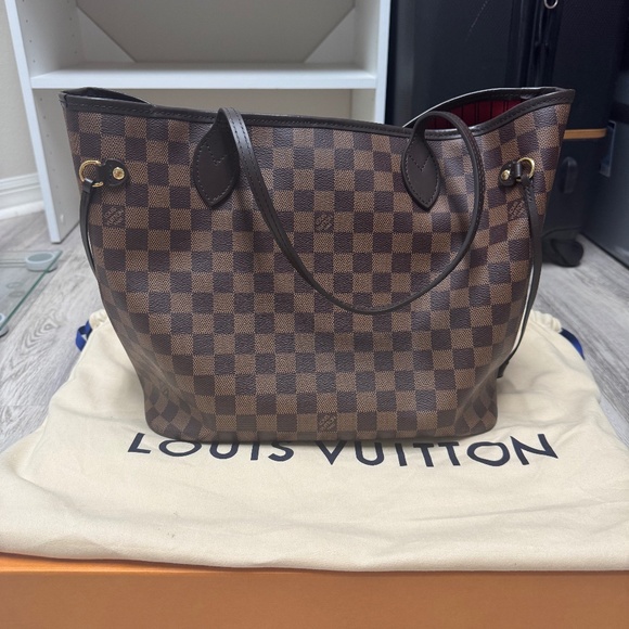 Louis Vuitton Neverfull MM - Picture 1 of 5